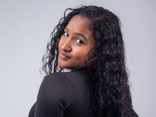 KarinaPonse's Voyeur live cams Profile Image