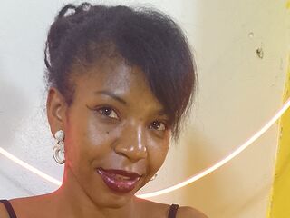 PinahGloria's NSFW live cam models Profile Image