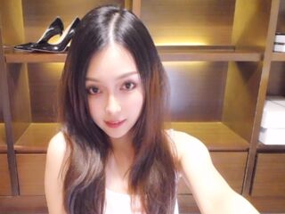 SakiChann's Cam girl live Profile Image